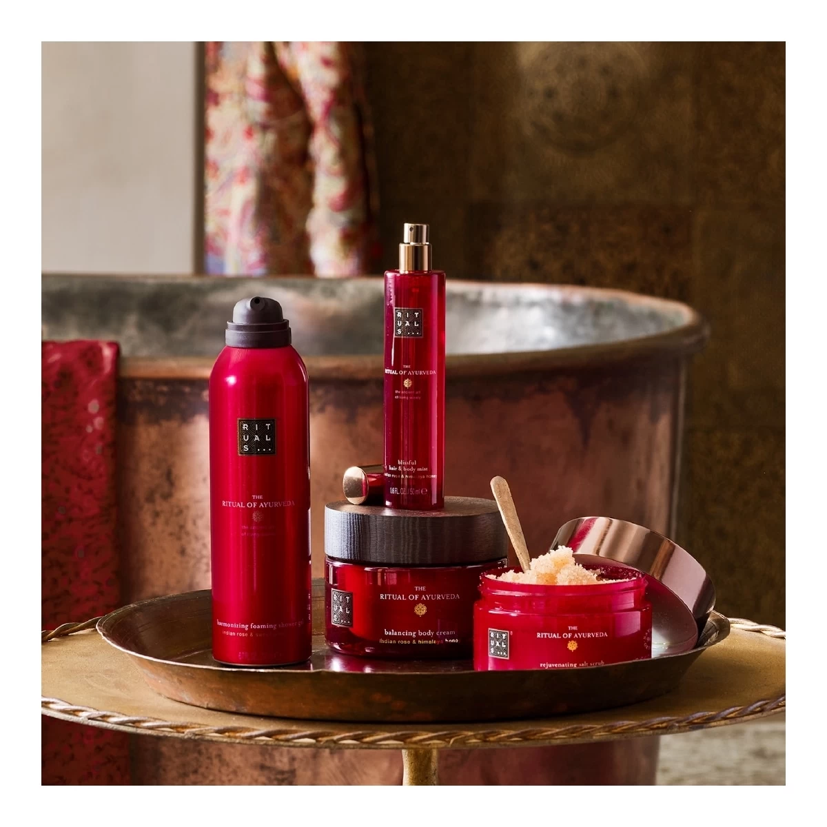 THE RITUAL OF AYURVEDA-Gommage Pour Le Corps Rajeunissant-RITUALS 4 THE RITUAL OF AYURVEDA-Gommage Pour Le Corps Rajeunissant-RITUALS – Image 2