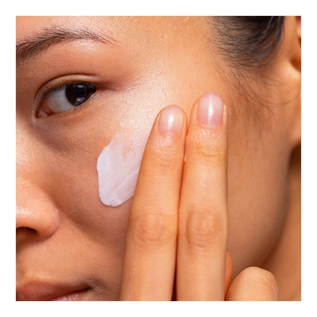 CLEAN-HYDRA-Lait Démaquillant - Betterave, Chicorrée & Aloe Vera-CULTIV 4 CLEAN-HYDRA-Lait Démaquillant - Betterave, Chicorrée & Aloe Vera-CULTIV – Image 2